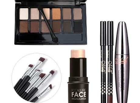 Why professional makeup kits are important